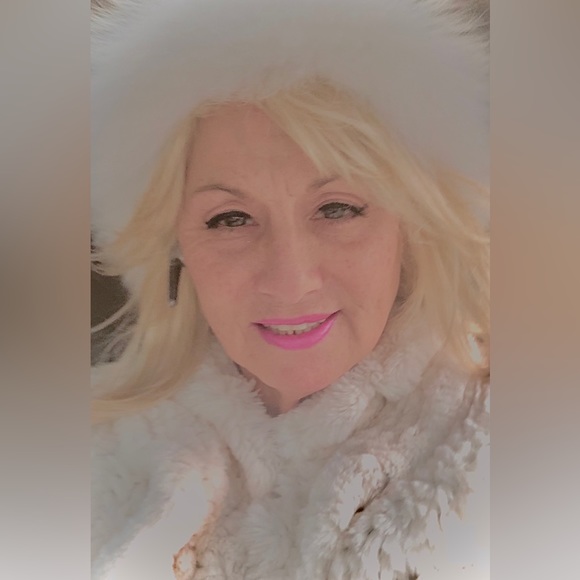 Meet your Posher❤️Rosette Marcél❤️ - Picture 5 of 15